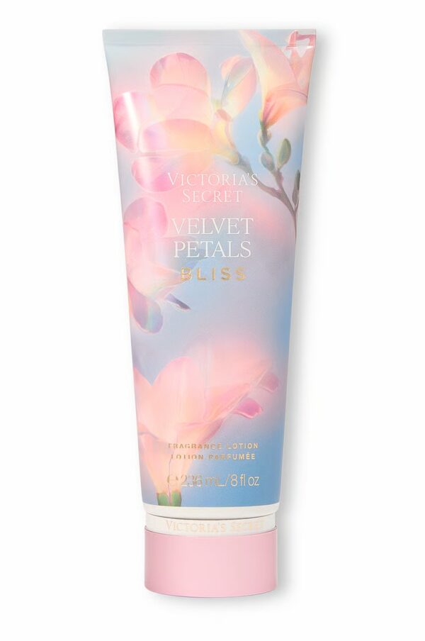 Victoria’s Secret Velvet Petals Bliss Body Lotion 236ml